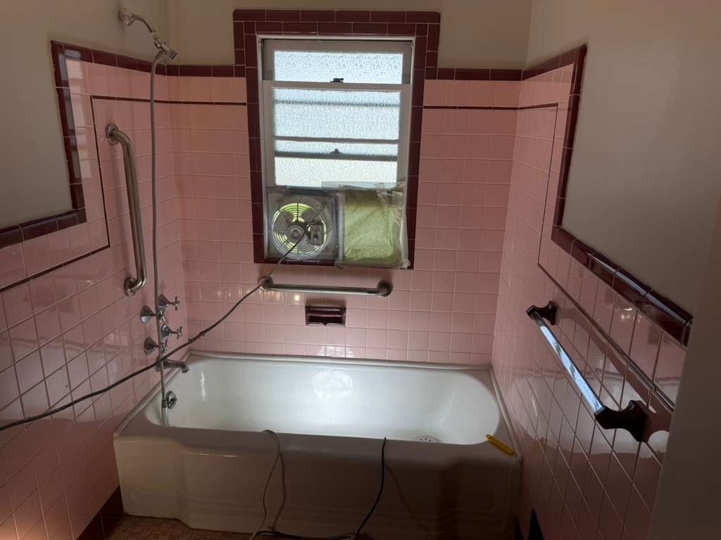 bathtub reglazing Ellington, CT