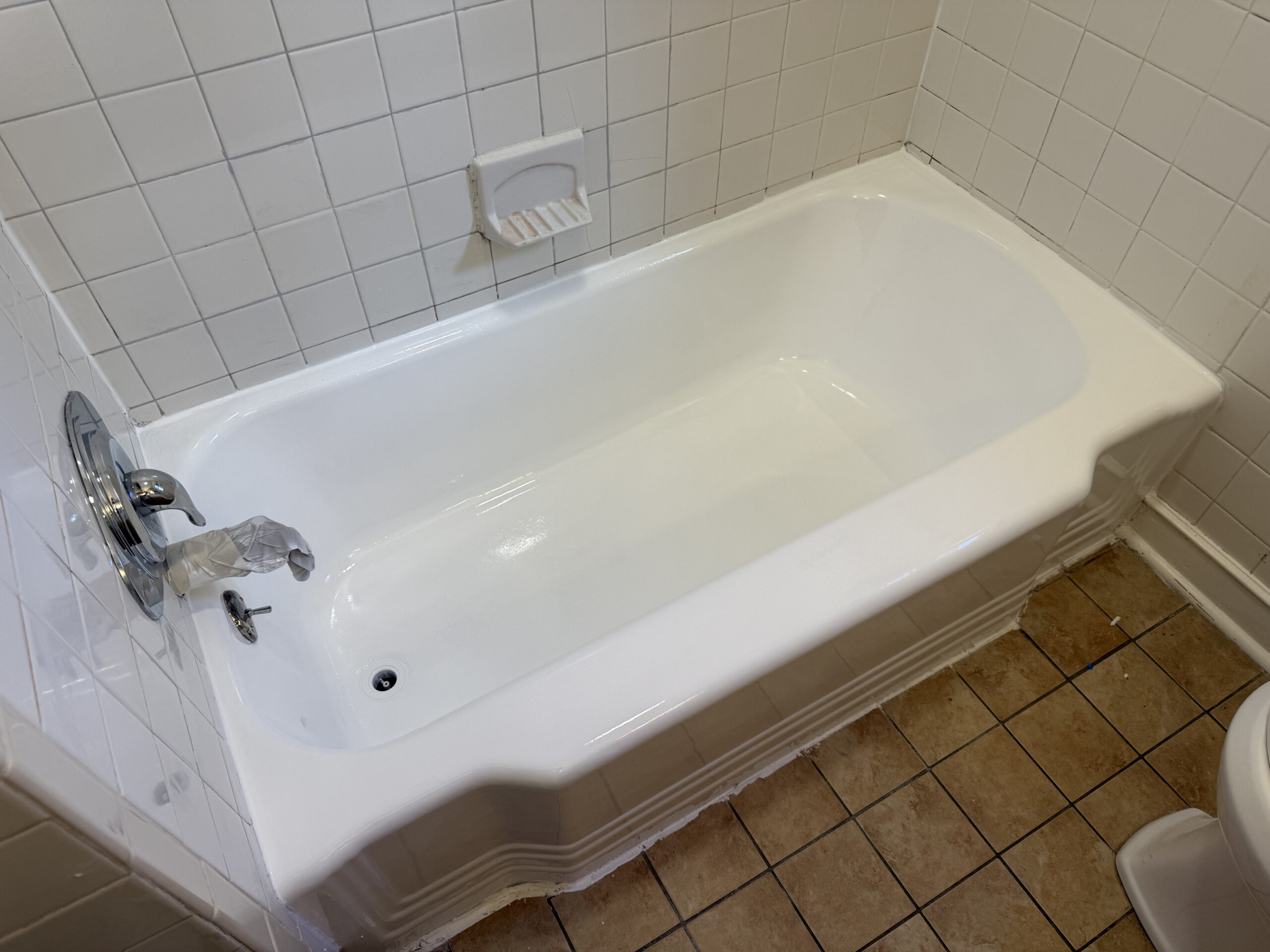 FIBERGLASS SHOWER REFINISHING